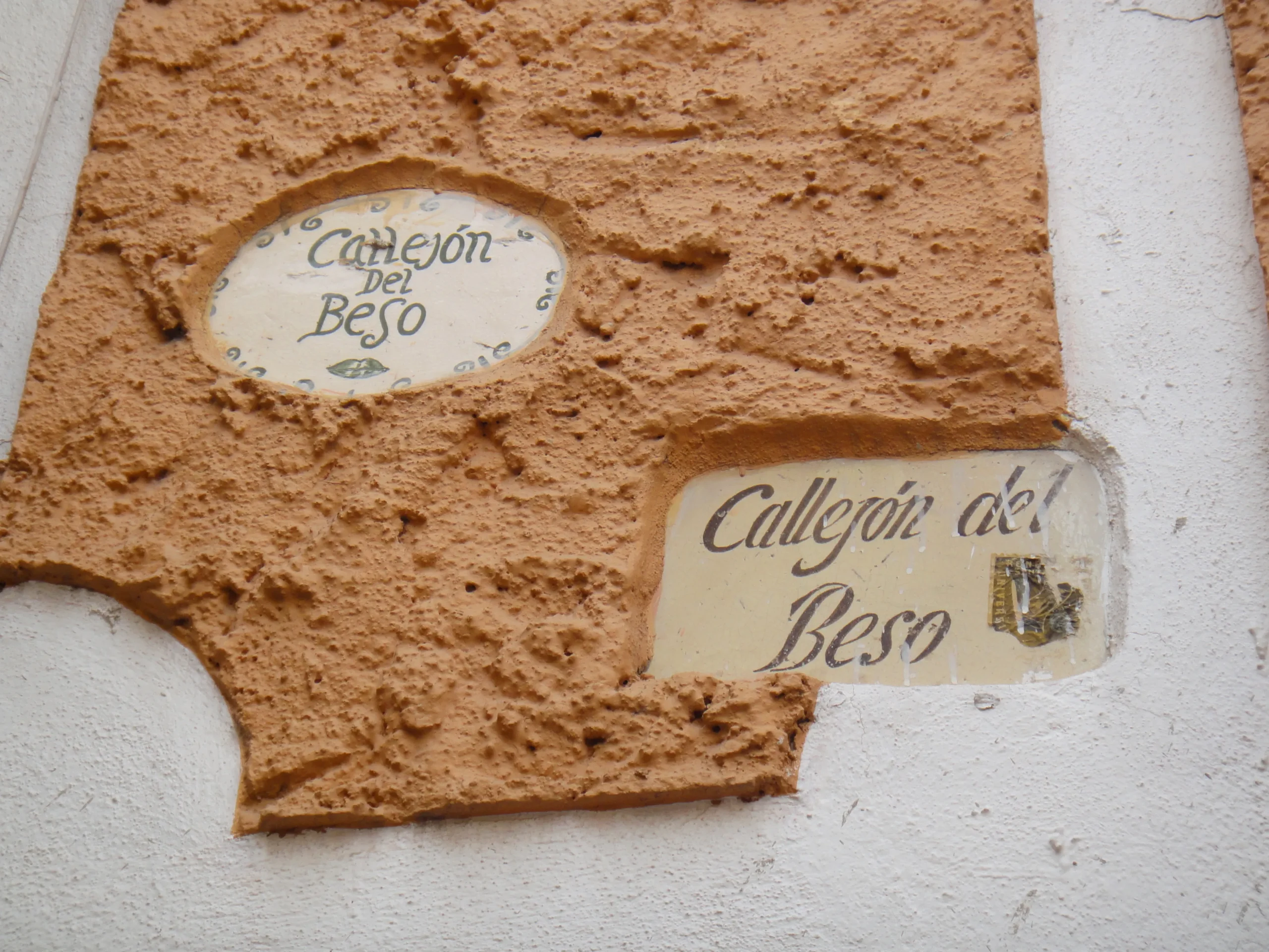 Sign of the Callejón del Beso in Guanajuato, Mexico, one of the most emblematic places of the famous legend of love.